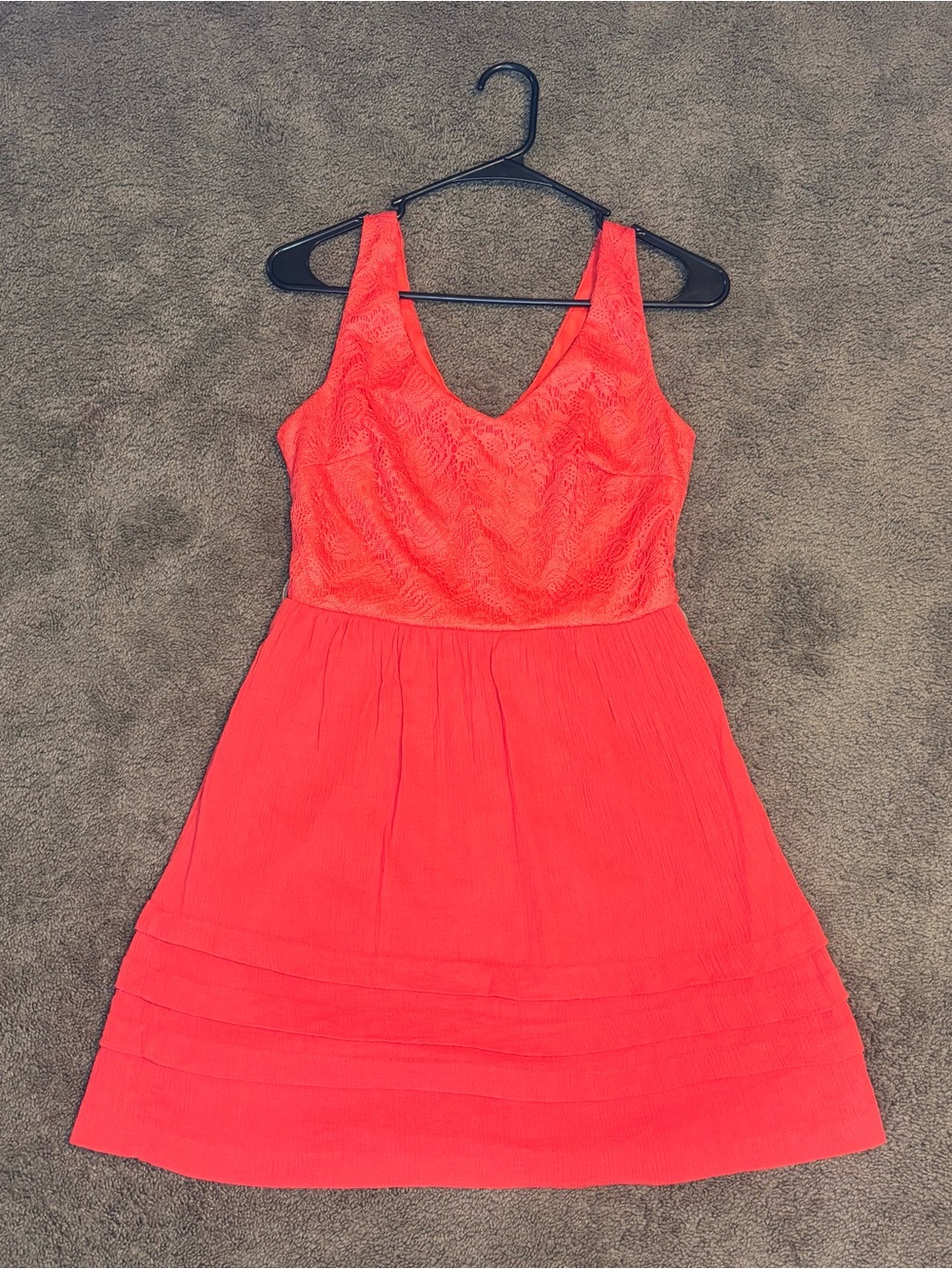 City Triangles Coral Lace & Tiered Mini Dress - Size junior 5
